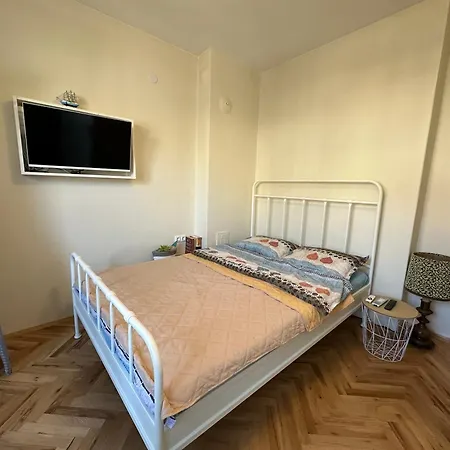 Something In French *